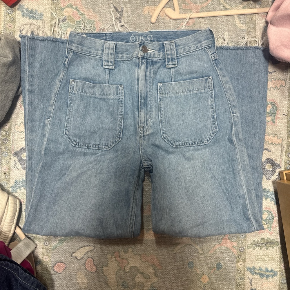 Women's Light Blue Cropped Jeans